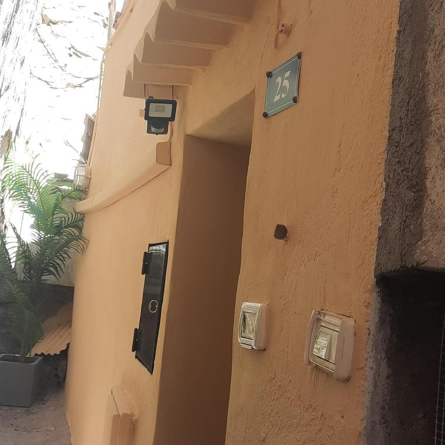 Logis Capodanna Menton Exteriör bild